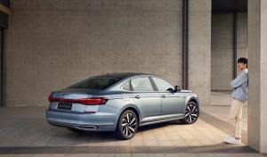 Volkswagen Passat 330 TSI with Star Grill 2021 года  (CN)